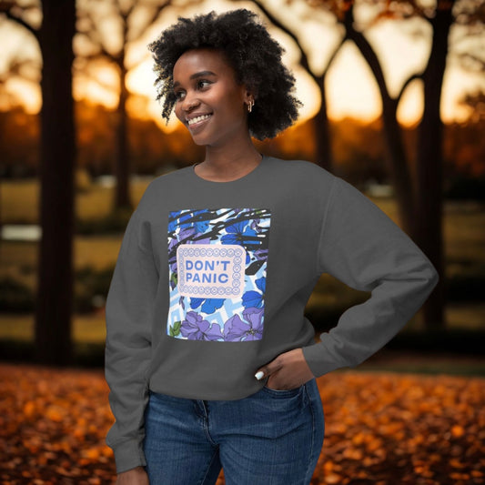Don’t Panic Crewneck Sweatshirt [Unisex]
